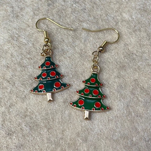 🎄Christmas Tree Santa🎄earring 1 pair - Picture 2 of 2